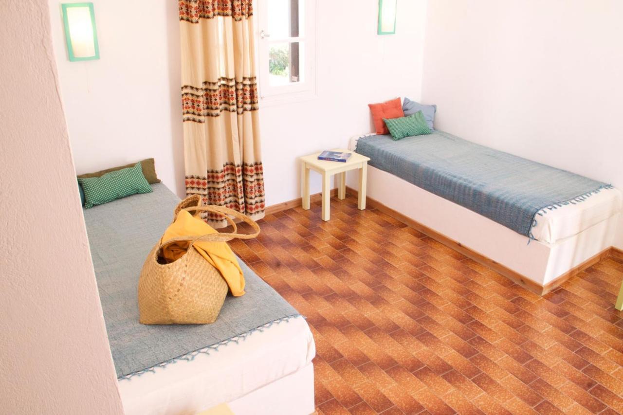 Arokaria Seaside Hotel Ambelas Bagian luar foto