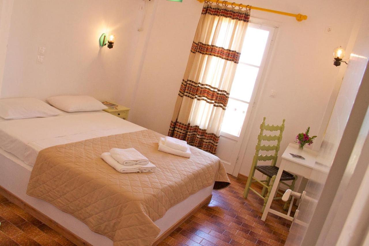 Arokaria Seaside Hotel Ambelas Bagian luar foto