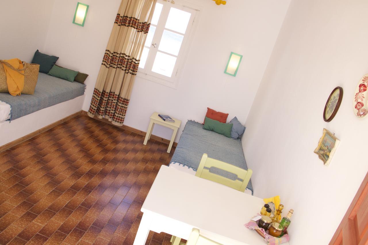 Arokaria Seaside Hotel Ambelas Bagian luar foto