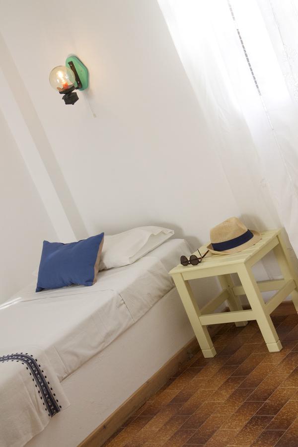 Arokaria Seaside Hotel Ambelas Bagian luar foto