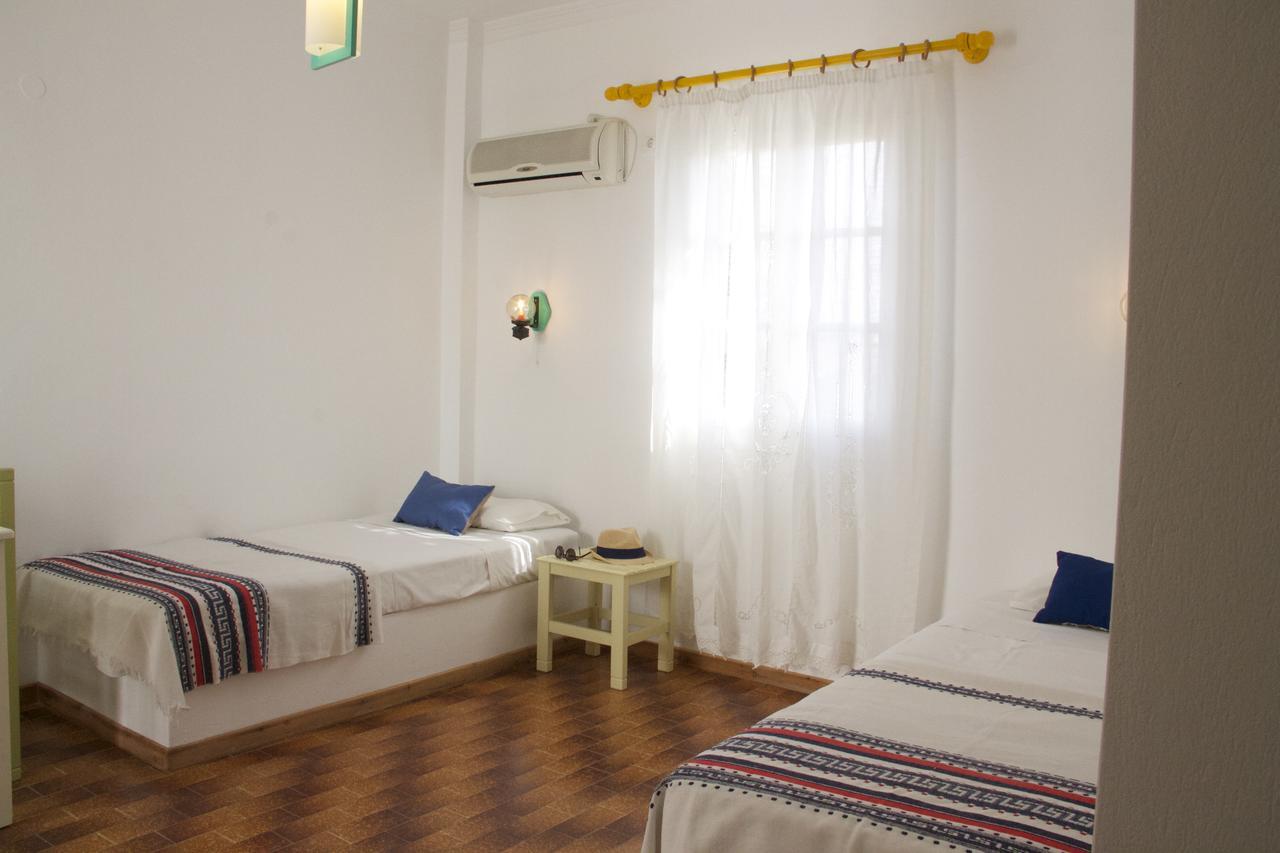 Arokaria Seaside Hotel Ambelas Bagian luar foto